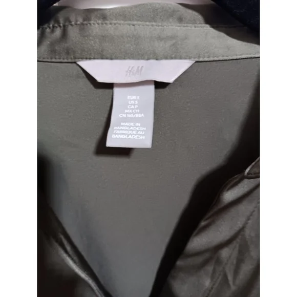 H&M Silky Feel Olive Green Button Front Blouse with Button Cuffs in Olive Green - Picture 6 of 7